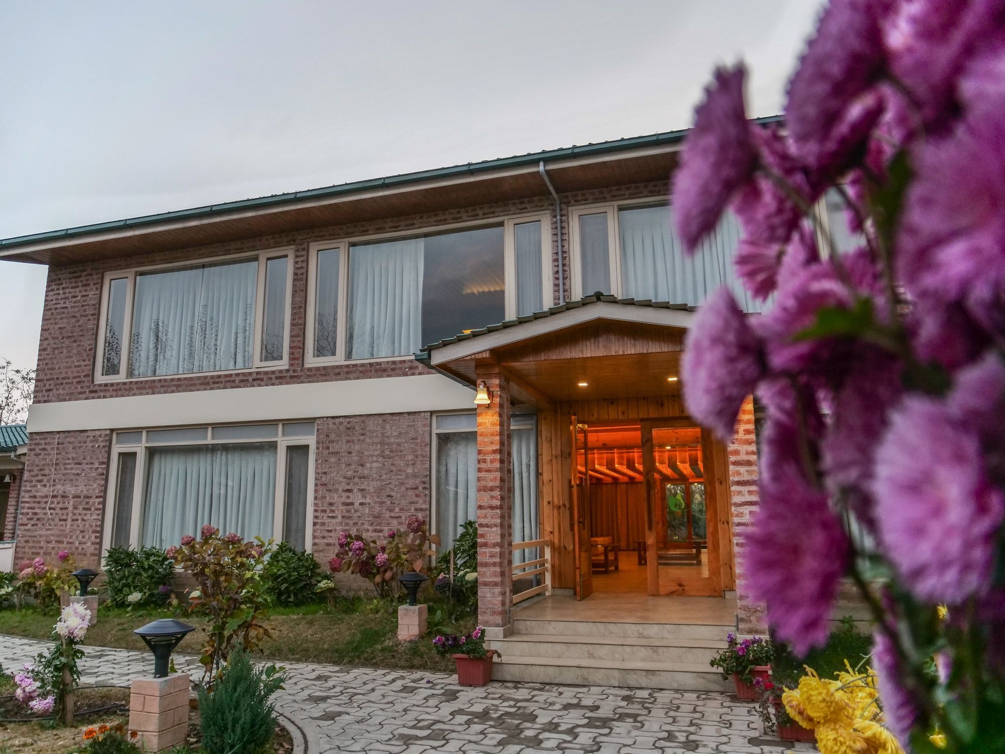 Srīnagar The Orchard Retreat & Spa מראה חיצוני תמונה